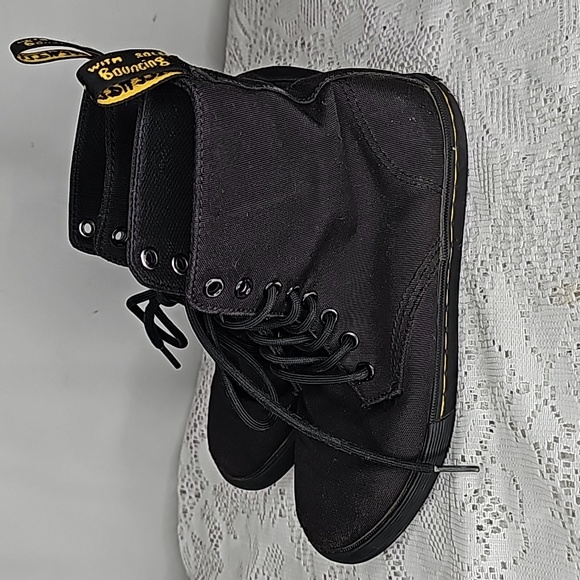 Dr. Martens Sheridan black high top canvas lace up boots shoes sz 4 youth - Picture 5 of 8